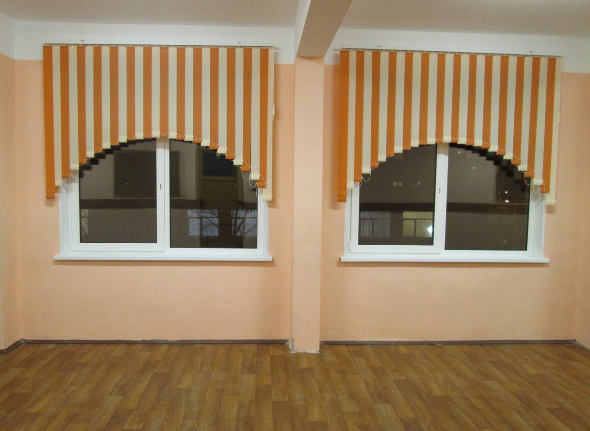 Вертикальные арочные жалюзи 120x50 см