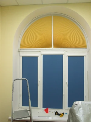 Кассетные рулонные шторы Уни